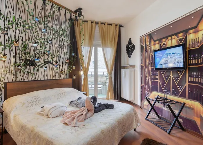 Appartamento & Art - San Francesco - Center ***** *